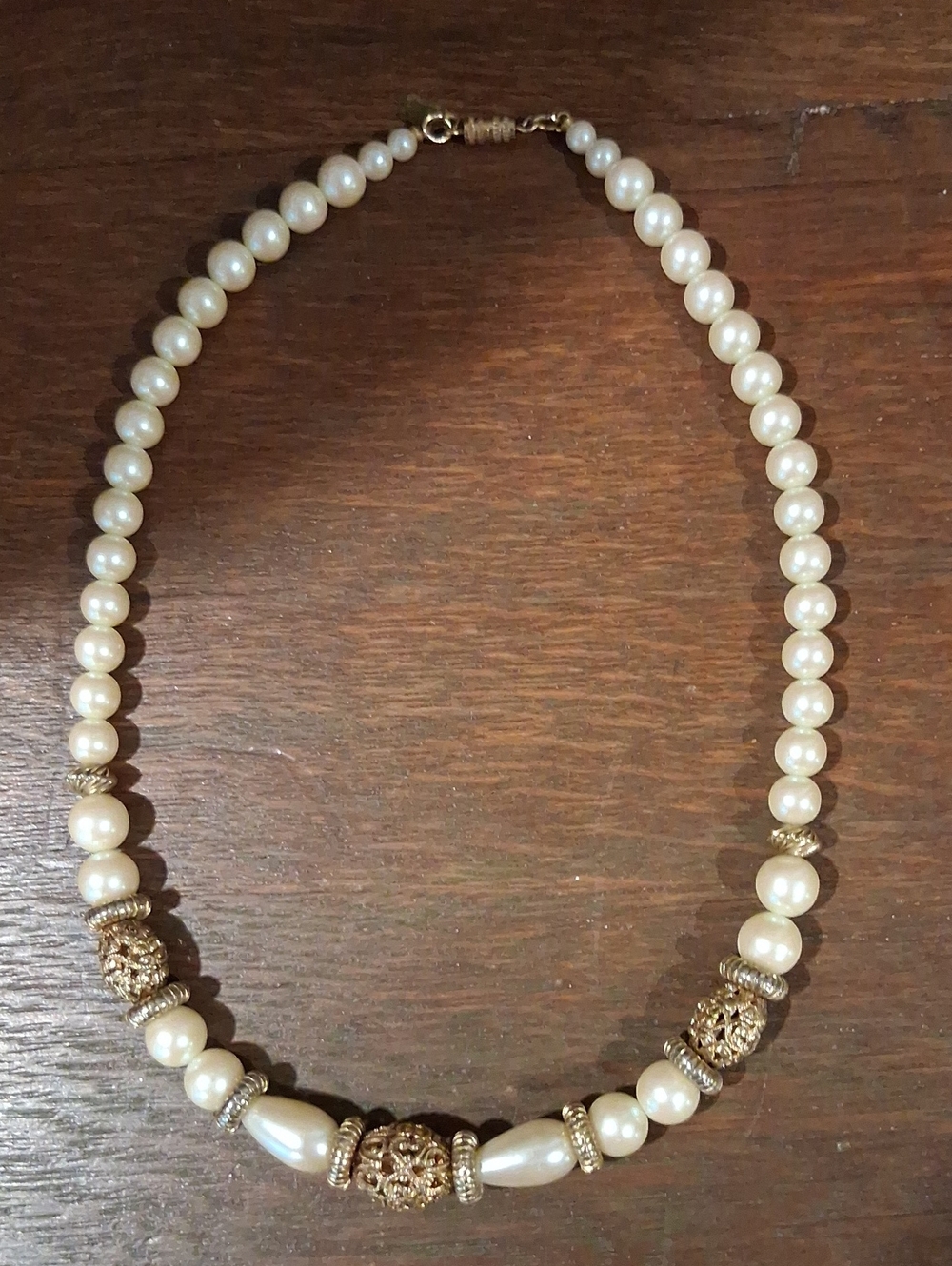 1928 Gold and Cream Pearl Beaded Necklace